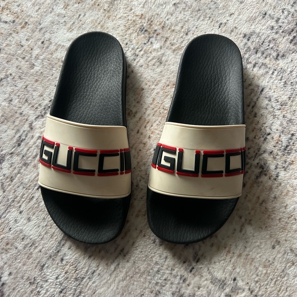 Gucci Sandals - Picture 2 of 6
